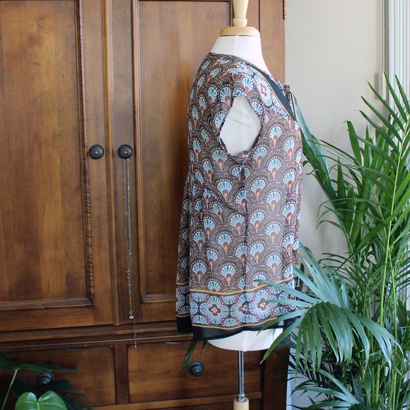 DR2 Sheer Cap Sleeve Blouse with Tassel Detail SZ US M - Picture 5 of 11